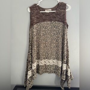 Boutique Brown and Cream lined lace Paisley VineTop. Size medium